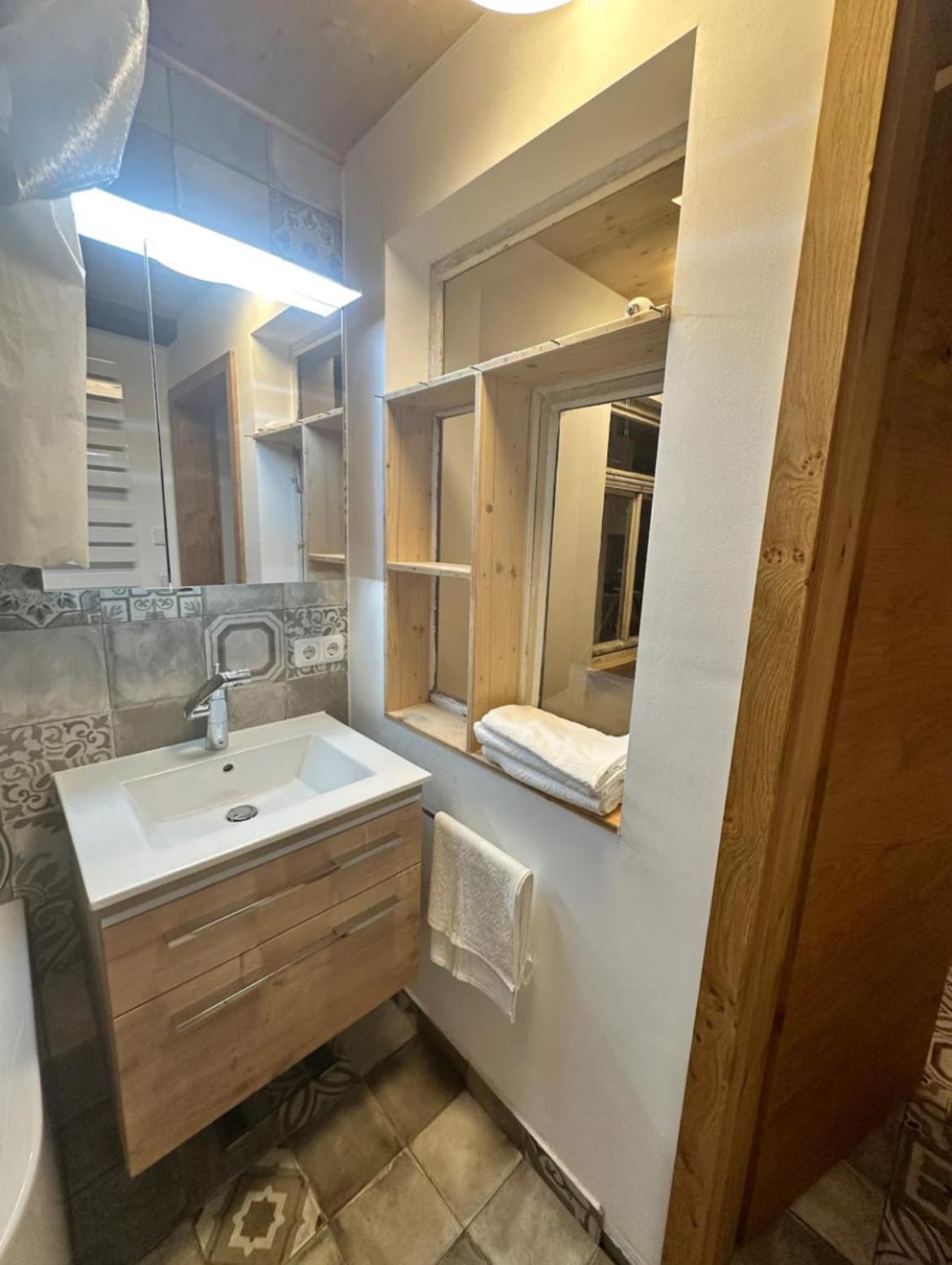 Exklusive Maisonetten Wohnung Mit Gartenzugang Аугсбург Экстерьер фото